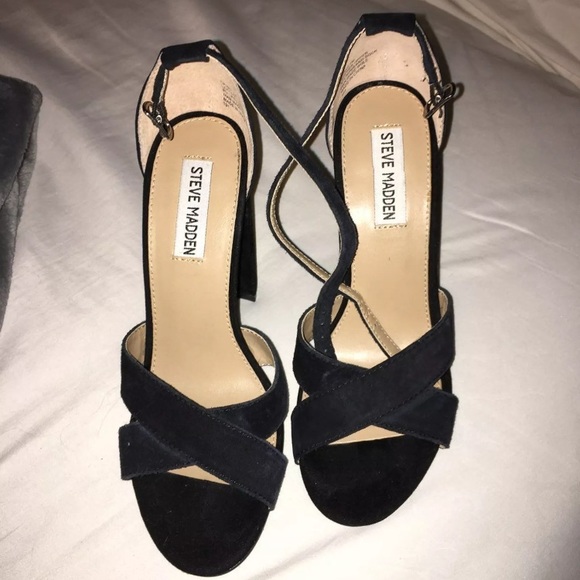 Steve Madden Black Heels - Picture 2 of 2